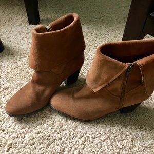 Bass Booties- light brown suede